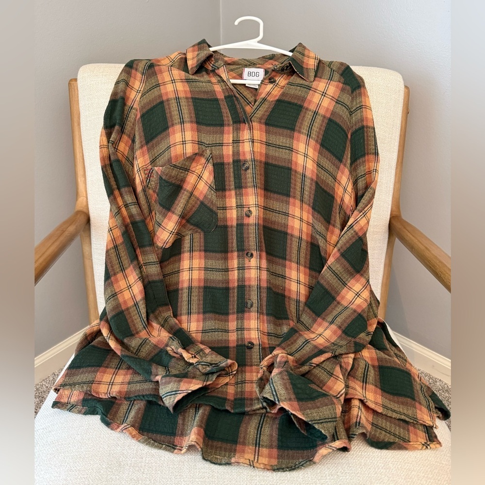BDG Plaid Button-Down Shirt in Green and Orange